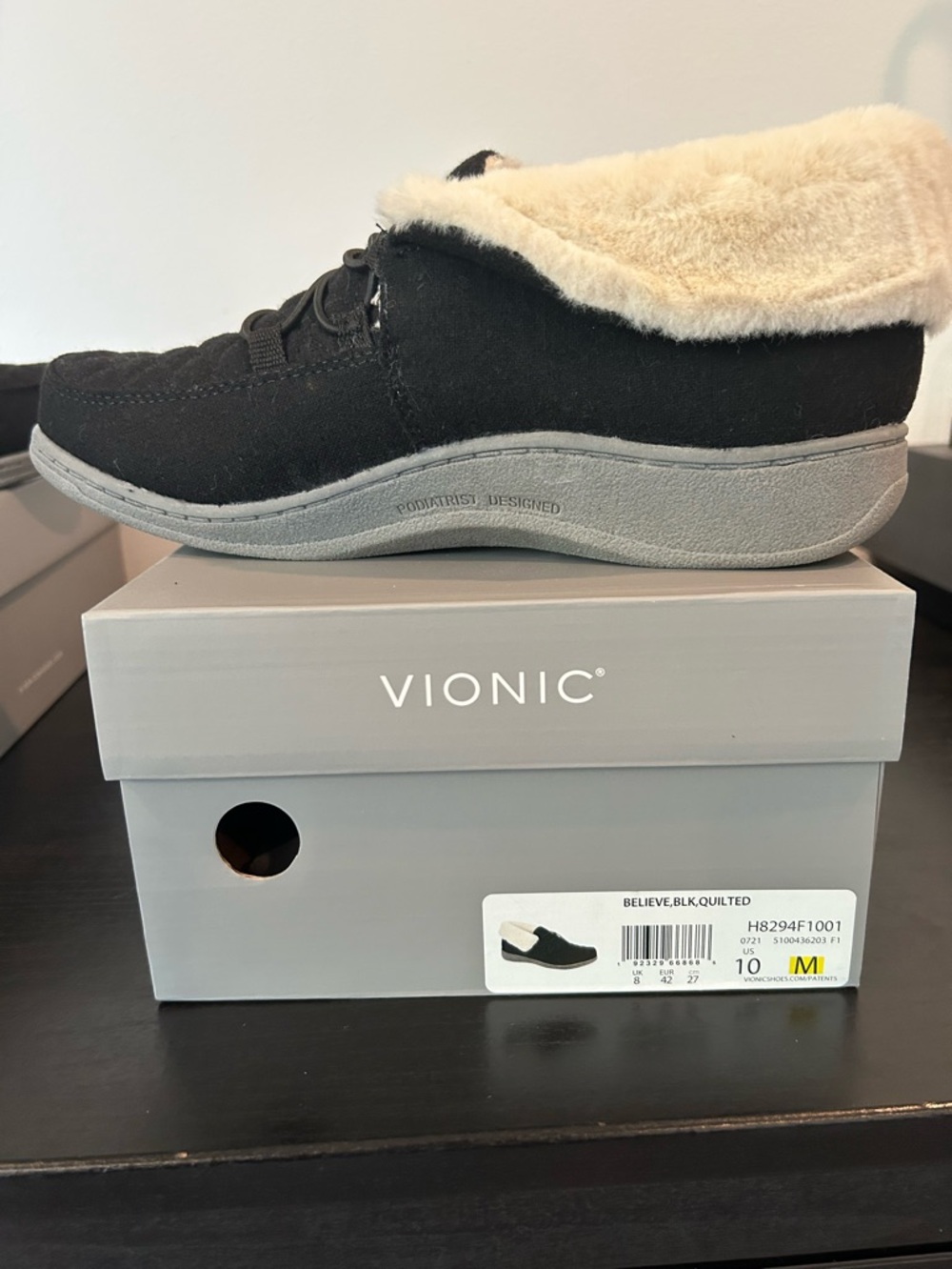 Vionic Believe Black Quilted Slip-On Clog with Cream Fur Lining